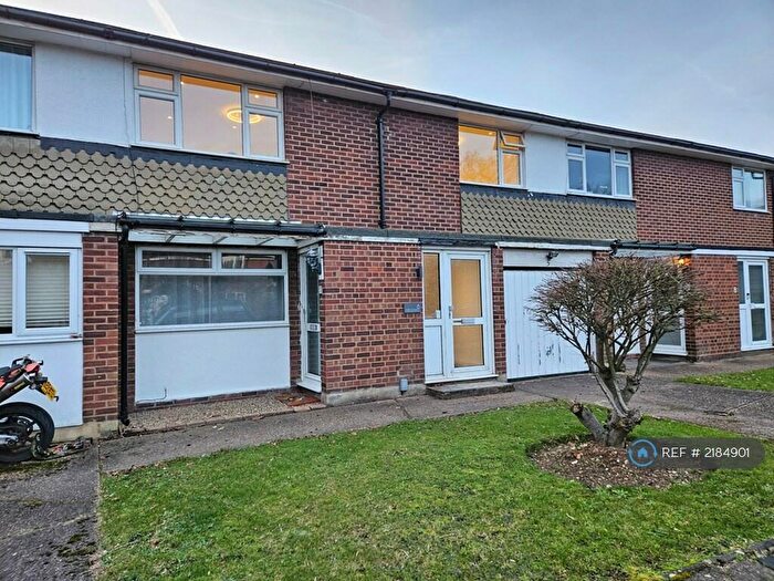 2 Bedroom Flat To Rent In Southgate, London, N14