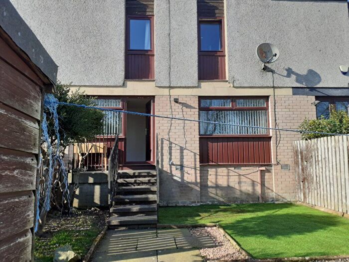 3 Bedroom Terraced House For Sale In Craigievar Drive, Fife, KY7