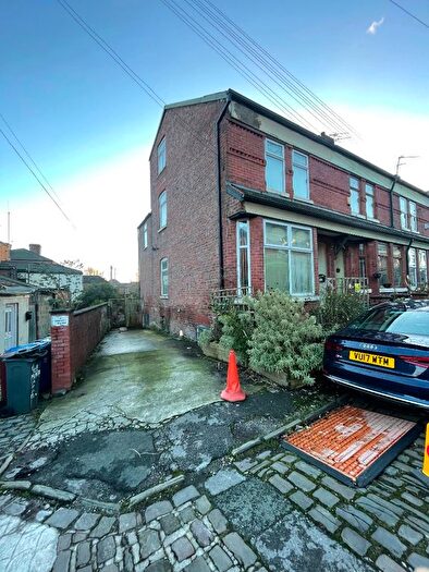4 Bedroom Terraced House To Rent In Carrill Grove, Levenshulme, Manchester, M19