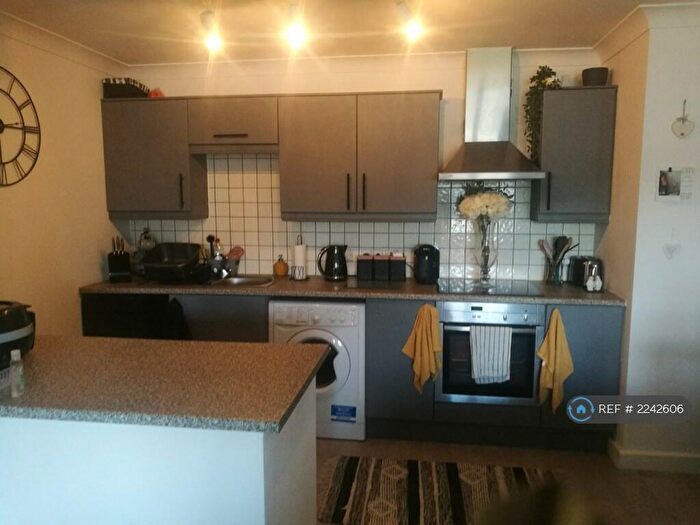 2 Bedroom Flat To Rent In Millsands, Sheffield, S3