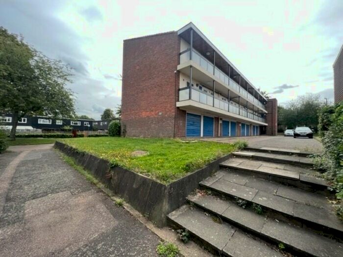 1 Bedroom Flat To Rent In Gant Court, Waltham Abbey, EN9