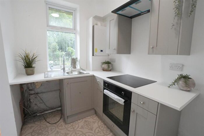 1 Bedroom House To Rent In Westward Ho, Halifax, HX3