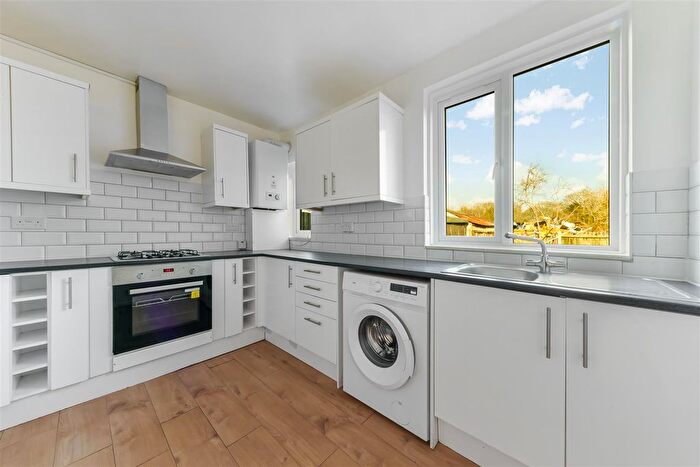 3 Bedroom Property To Rent In New Close, Colliers Wood, SW19