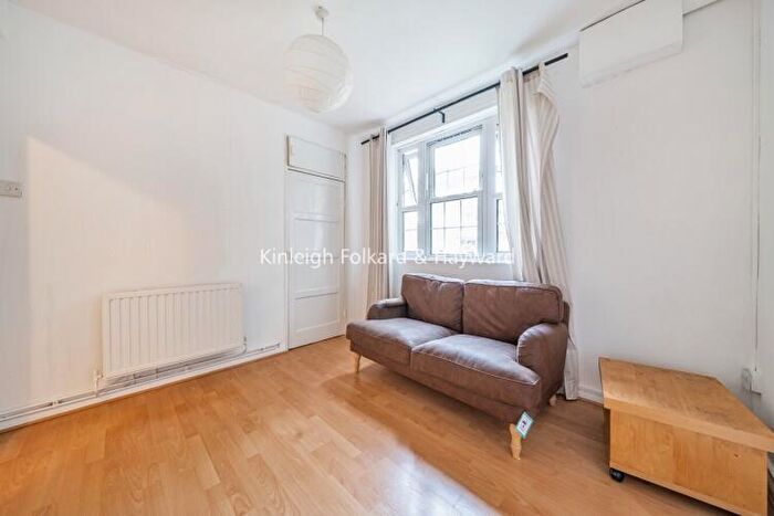 2 Bedroom Flat To Rent In Doddington Grove London, SE17