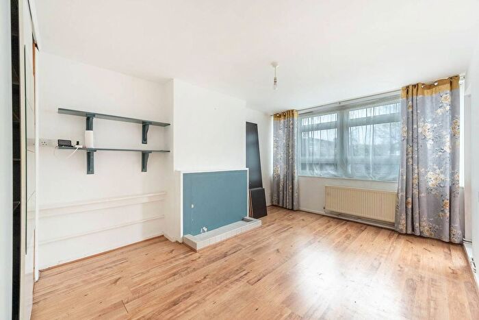 1 Bedroom Flat To Rent In John Perrin Plac, Harrow, HA3