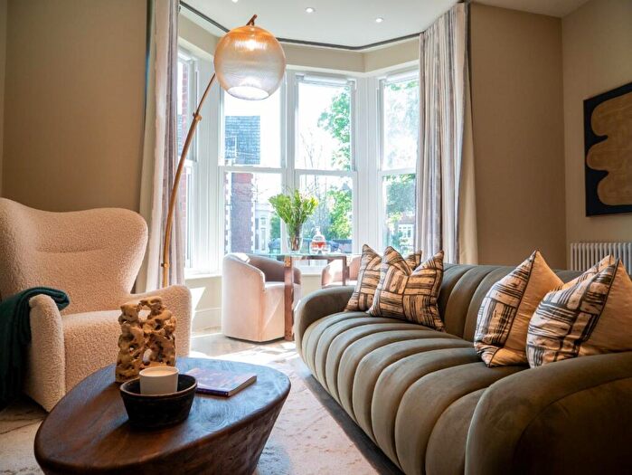 2 Bedroom Flat For Sale In Grove Road South, Southsea, PO5