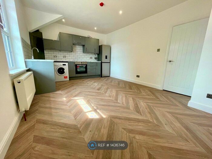 1 Bedroom Flat To Rent In North Street, Bedminster, Bristol, BS3