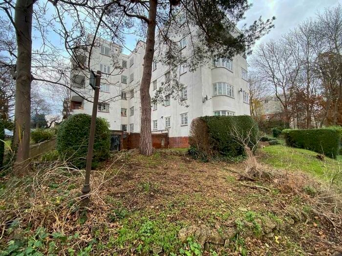 2 Bedroom Ground Flat To Rent In The Woodlands, London, SE19