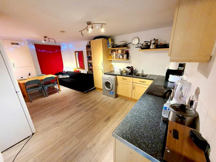 5 Bedroom Semi-Detached House To Rent In Bingley Court, Rheims Way, Canterbury, CT1