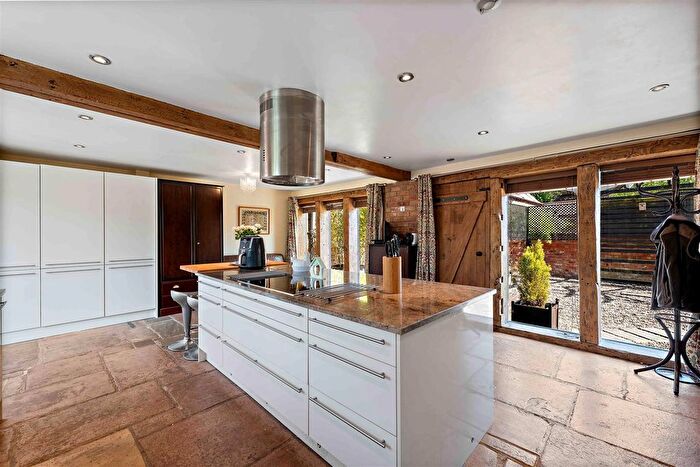 4 Bedroom Barn Conversion For Sale In Brandhills View, Alverton, NG13