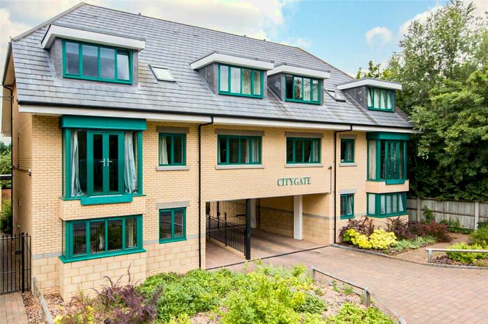 1 Bedroom Apartment To Rent In Woodhead Drive, Cambridge, CB4