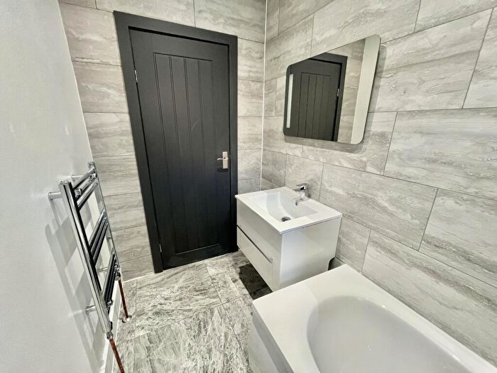 4 Bedroom House To Rent In Gladstone Street, Nottingham, NG7