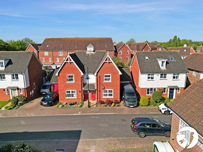 3 Bedroom Semi-Detached House To Rent In Apollo Way, St. Marys Island, Chatham, Kent, ME4