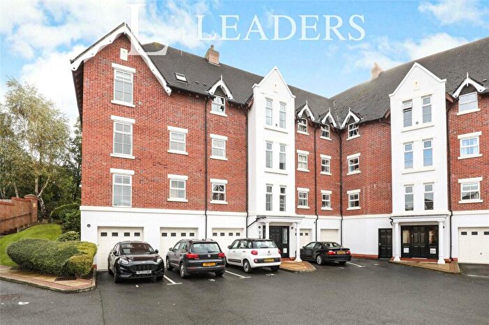 2 Bedroom Apartment For Sale In Blakemere Drive, Northwich, Cheshire, CW9