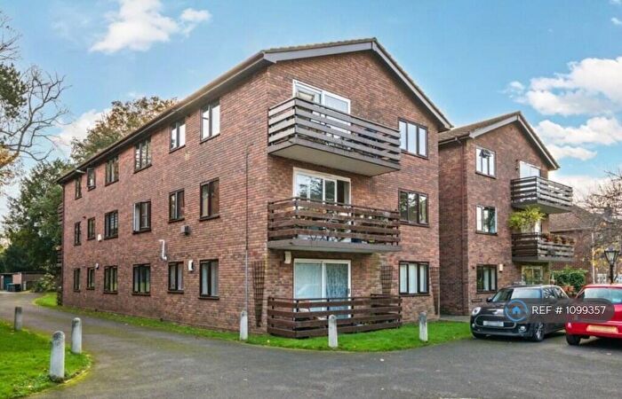 1 Bedroom Flat To Rent In Albemarle Road, Beckenham, BR3