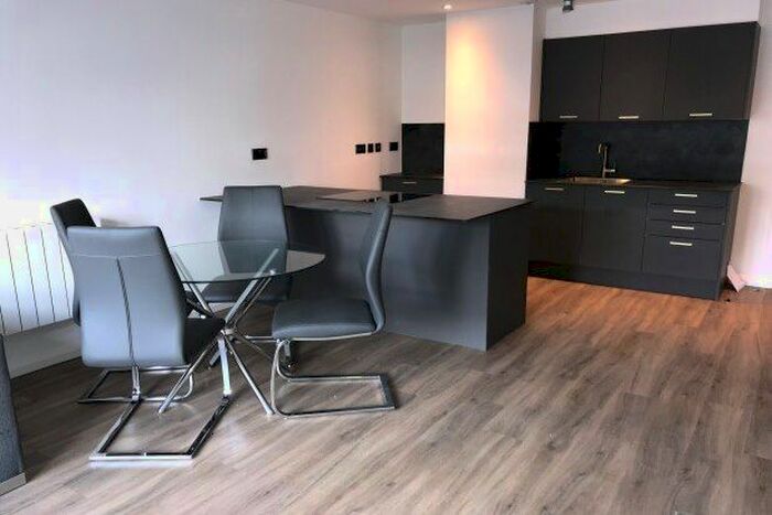 1 Bedroom Flat To Rent In Bishopgate Gardens, Preston, PR1