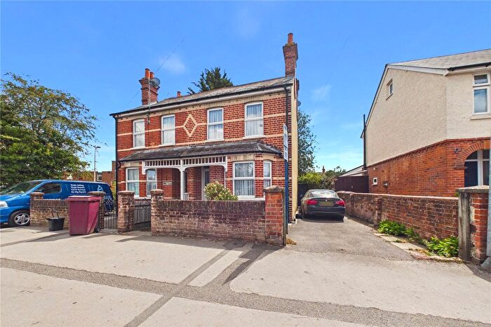 3 Bedroom Semi Detached House To Rent In School Road, Tilehurst, Reading, Berkshire, RG31