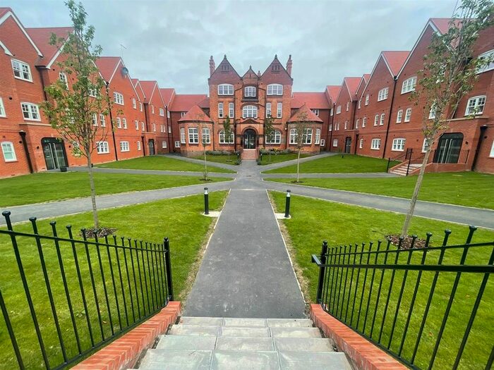 1 Bedroom Flat To Rent In Macniece Close, Selly Oak, Birmingham, B29