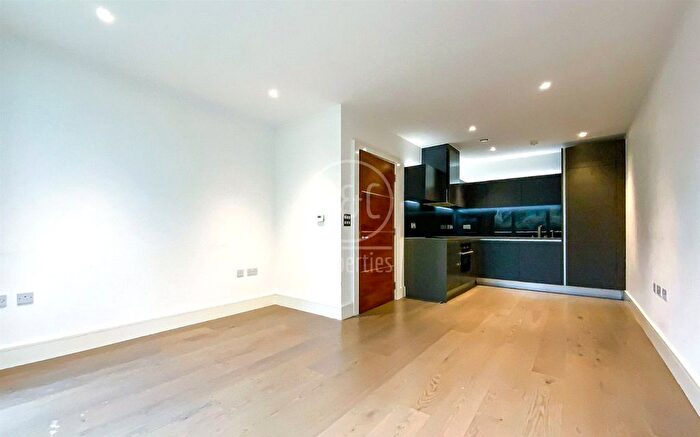 1 Bedroom Flat To Rent In Tizzard Grove, Kidbrooke Village, London, SE3