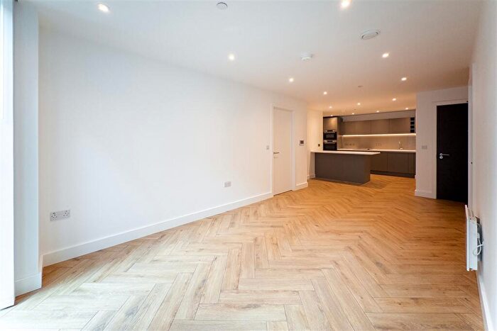 2 Bedroom Apartment To Rent In One Port Street, M1