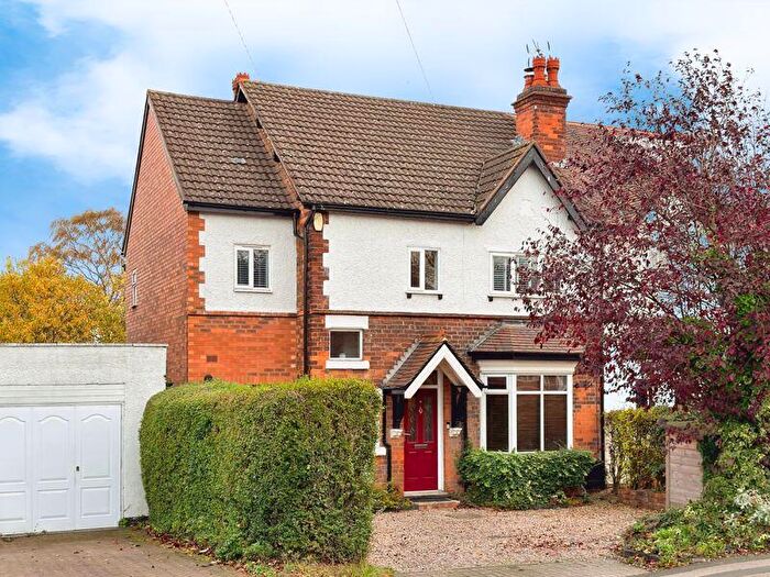 5 Bedroom Semi Detached House For Sale In Walmley Road, Sutton Coldfield, B76