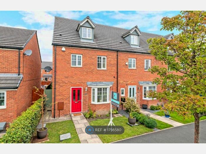 4 Bedroom End Of Terrace House To Rent In Bretton Avenue, Warrington, WA1