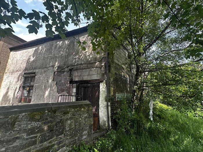 Detached House For Sale In Hallwell Street, Burnley, BB10
