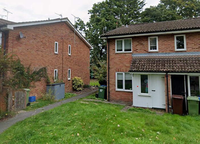 1 Bedroom End Of Terrace House To Rent In Chiltern Avenue, Farnborough, GU14