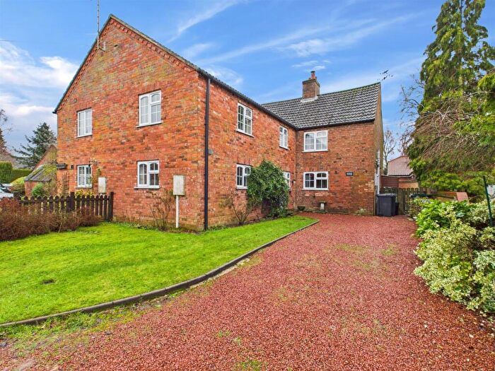 4 Bedroom Semi Detached House For Sale In Hickson Cottage, New End, Hemingby, Horncastle, LN9