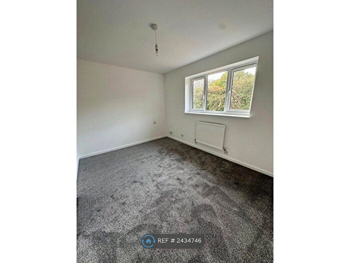 2 Bedroom End Of Terrace House To Rent In St. Pauls Close, Evesham, WR11