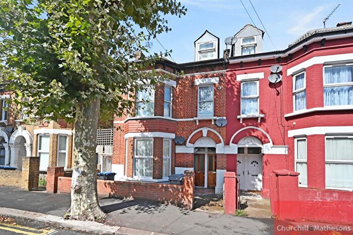 2 Bedroom Flat For Sale In St. Marys Road, London, NW10