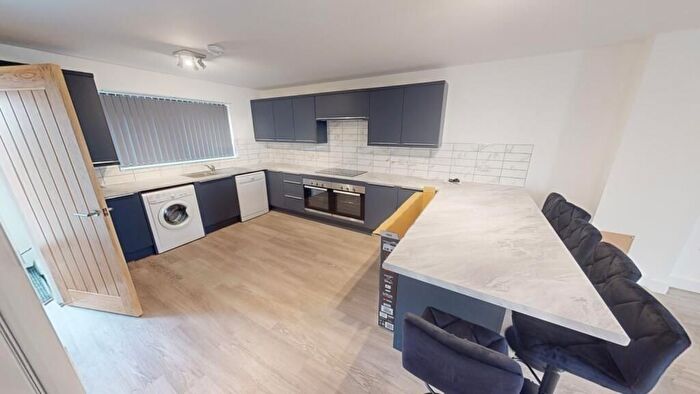 6 Bedroom Semi-Detached House To Rent In Raleigh Court Ayr Street, Nottingham, NG7