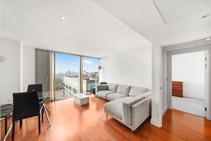 1 Bedroom Apartment To Rent In Landmark East, Marsh Wall, E14