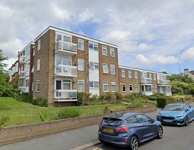 2 Bedroom Apartment To Rent In Britannia Lodge, Britannia Road, Westcliff On Sea, SS0