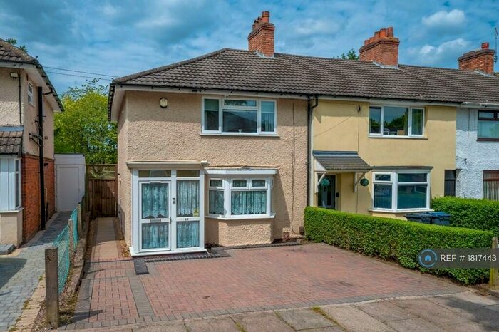 3 Bedroom Semi-Detached House To Rent In Hindhead Road, Birmingham, B14