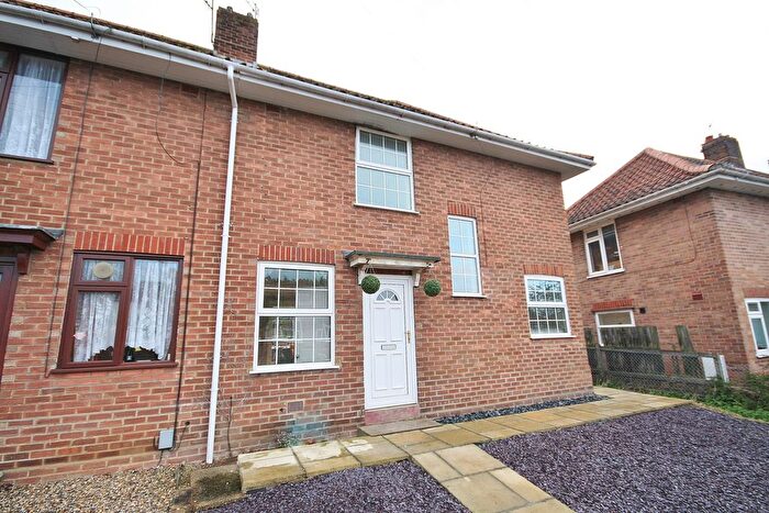 3 Bedroom Semi-Detached House To Rent In Jex Road, Norwich, NR5