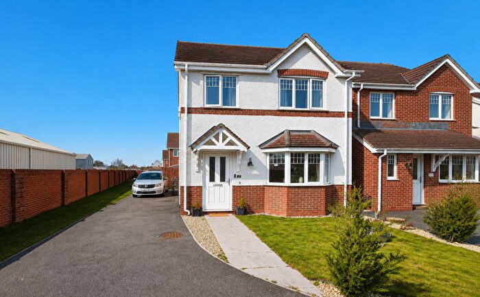 3 Bedroom Detached House For Sale In Bakers Park, Saltney, Flintshire, CH4