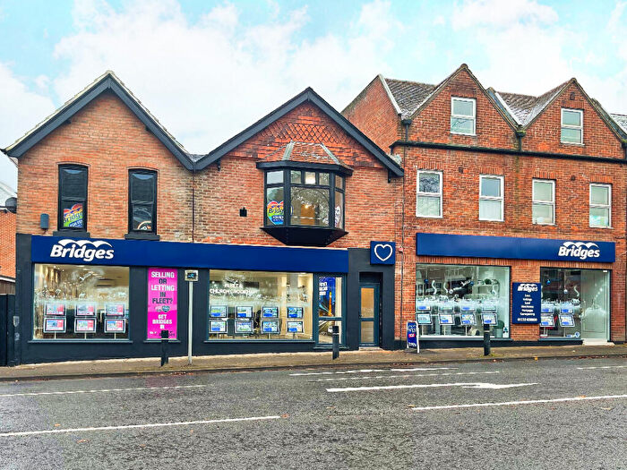 2 Bedroom Maisonette To Rent In Reading Road South, Fleet, Hampshire, GU52