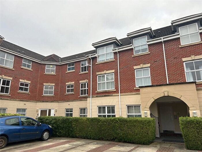 2 Bedroom Apartment To Rent In Robinson Court, Chilwell, NG9