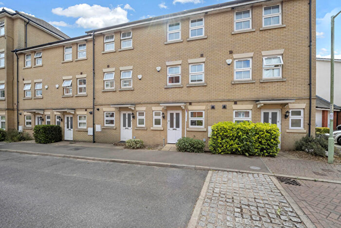 3 Bedroom Terraced House For Sale In Maltings Way, Bury St. Edmunds, IP32