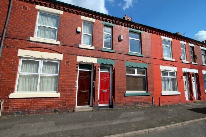 3 Bedroom House To Rent In Kippax Street, Rusholme, Manchester, M14