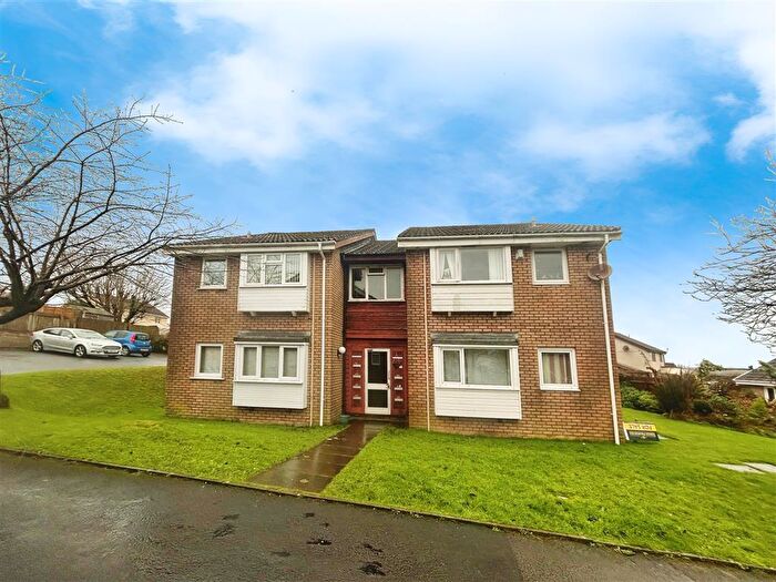 1 Bedroom Flat For Sale In Llysgwyn, Llangyfelach, Swansea, SA6
