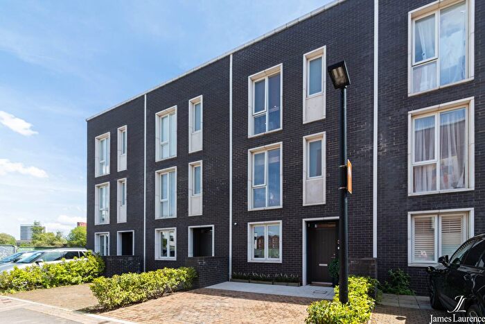 4 Bedroom Town House For Sale In Port Loop, South Loop Square, Edgbaston, B16