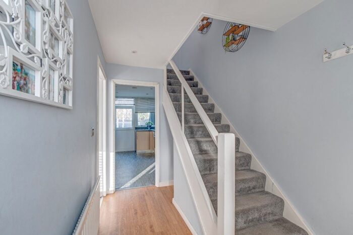 3 Bedroom Terraced House For Sale In Reyde Close, Webheath, Redditch, B97