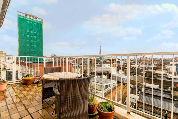 2 Bedroom Flat To Rent In Notting Hill Gate, Notting Hill Gate, London, W11