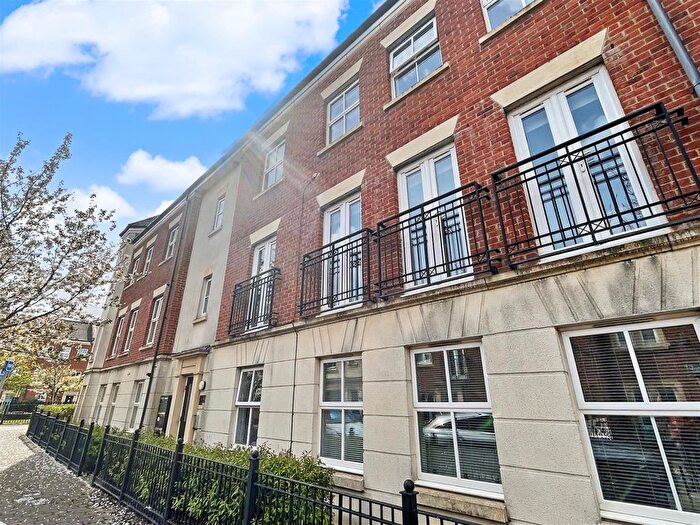 2 Bedroom Flat For Sale In Greenside Drift, South Shields, NE33