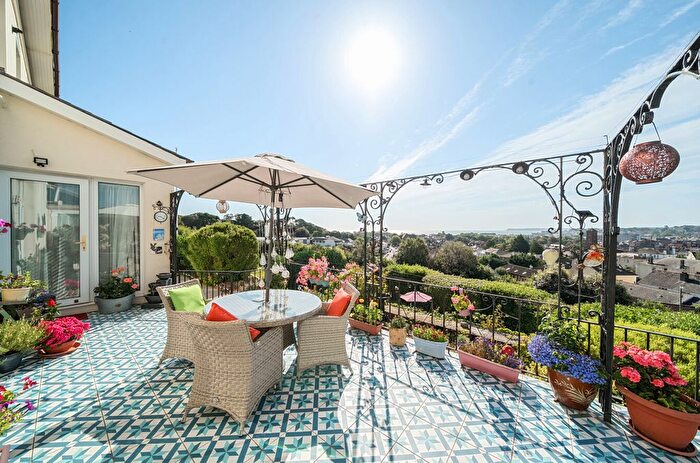 2 Bedroom Flat For Sale In Southfield Road, Paignton, Devon, TQ3