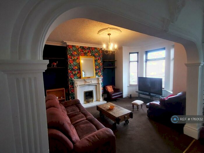 3 Bedroom Terraced House To Rent In Station Road, Swinton, Manchester, M27