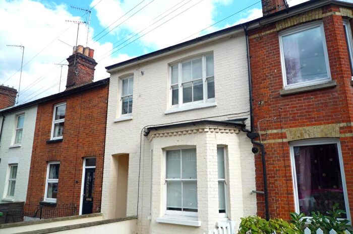 1 Bedroom Flat To Rent In Garlands Road, Redhill, Surrey, RH1