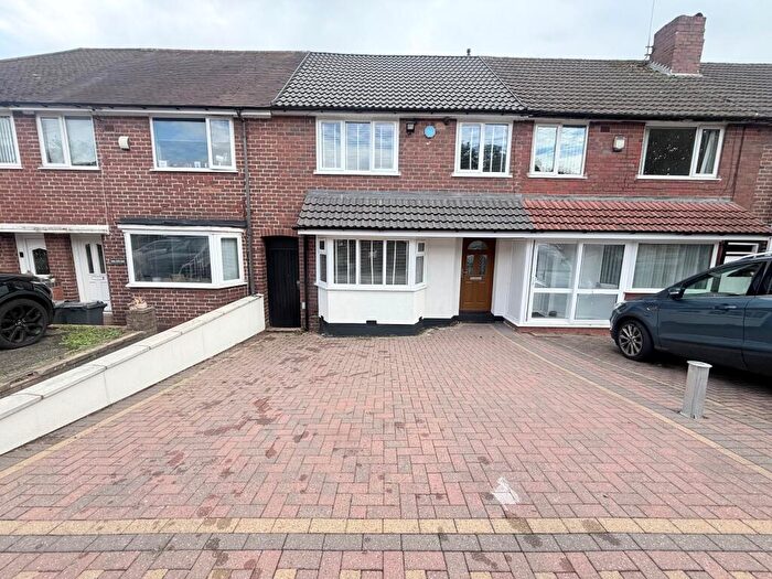 3 Bedroom Terraced House For Sale In Chantrey Crescent, Birmingham, B43